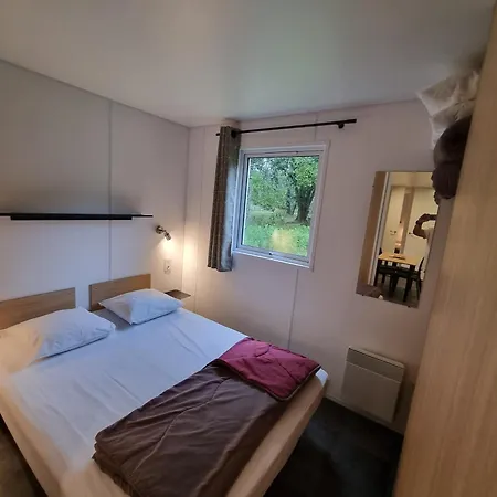 Camping Les Palafitos Luglon