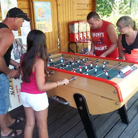 Les Palafitos Luglon