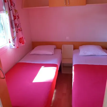 مكان تخييم Les Palafitos