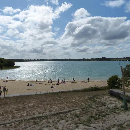 مكان تخييم Les Palafitos Luglon