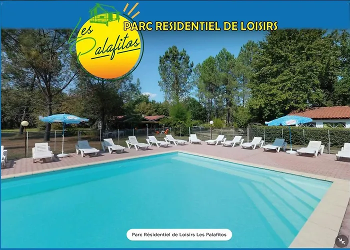 Les Palafitos Camping 3*