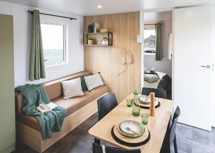 Les Palafitos Luglon