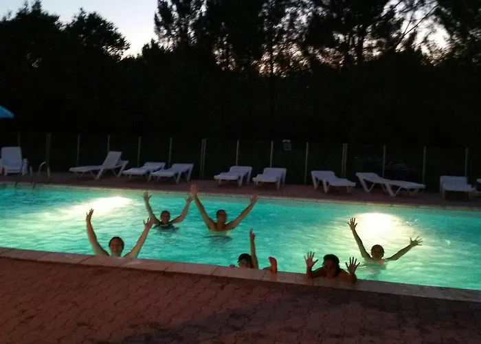 Camping Les Palafitos 3*