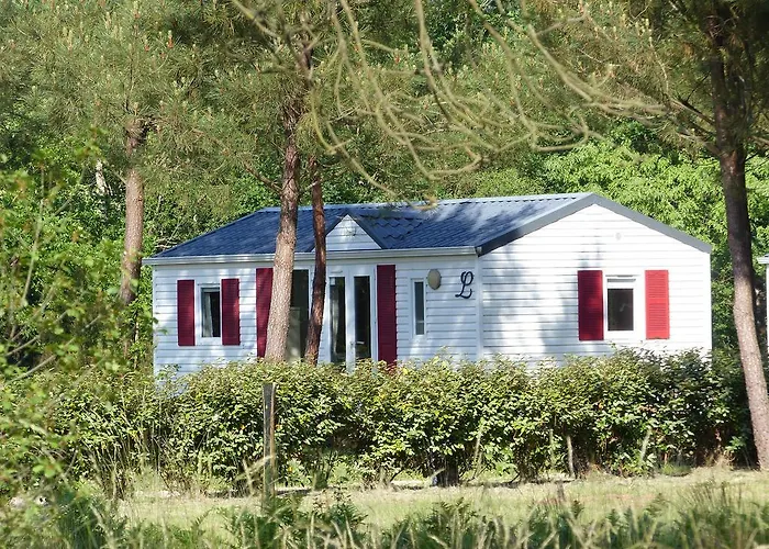 Les Palafitos Camping Luglon